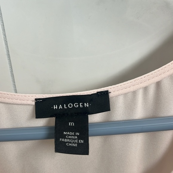 Pinkish peplum sleeveless ruffle blouse - Picture 3 of 3